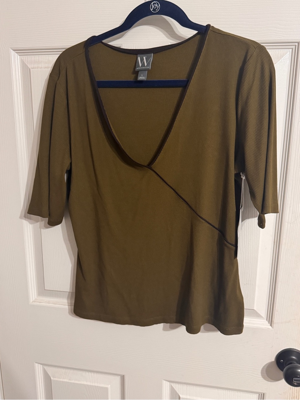 Worthington Olive Green V-Neck Short Sleeve Top with Contrast Trim